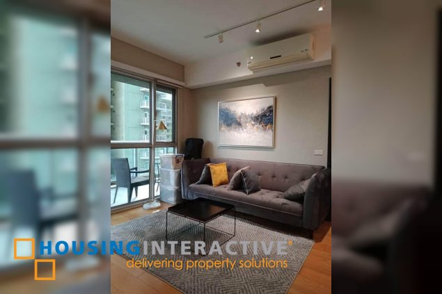 nicely furnished 1br unit with parking for lease in one serendra