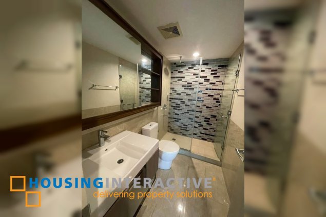 fully furnished 2br unit with parking for lease in edades tower