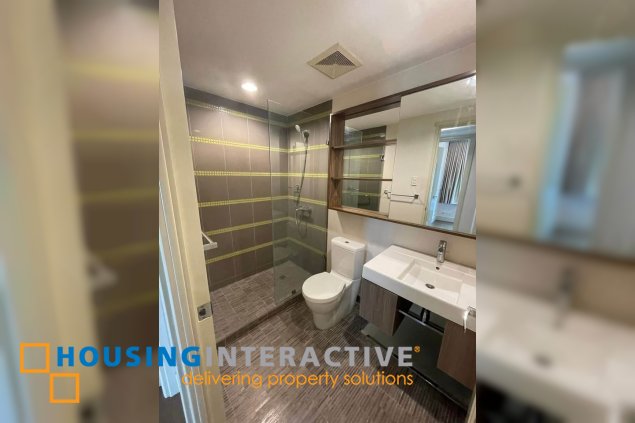 fully furnished 2br unit with parking for lease in edades tower