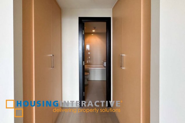 fully furnished 2br unit with rent/sale in uptown parksuites
