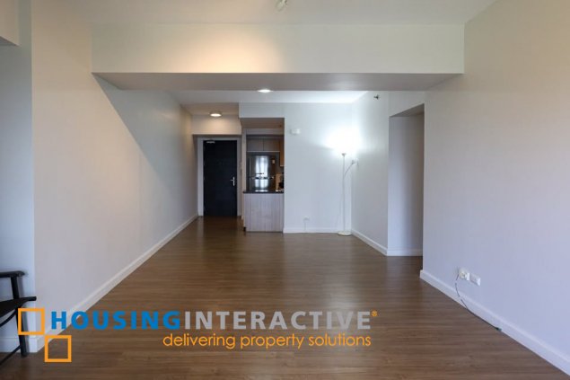 semi-furnished 3br unit with balconya and parking for sale in two maridien