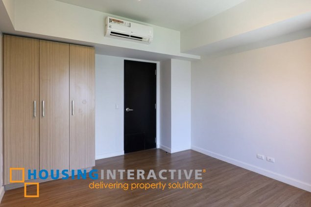 semi-furnished 3br unit with balconya and parking for sale in two maridien