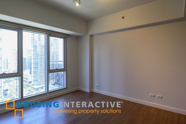semi-furnished 3br unit with balconya and parking for sale in two maridien