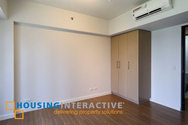 semi-furnished 3br unit with balconya and parking for sale in two maridien