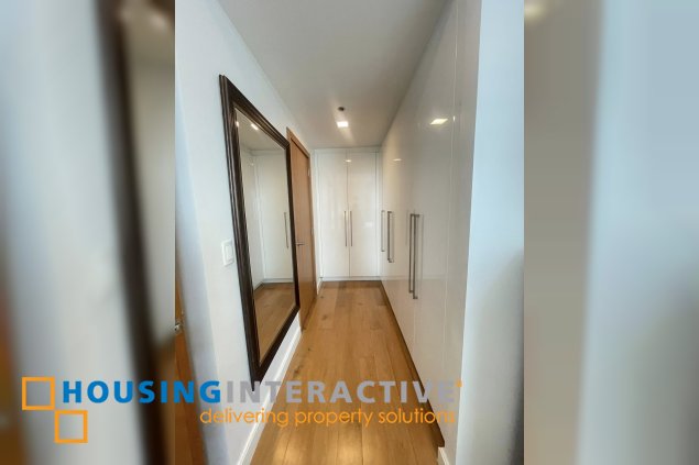 fully furnished 2br unit with parking for lease in park terraces
