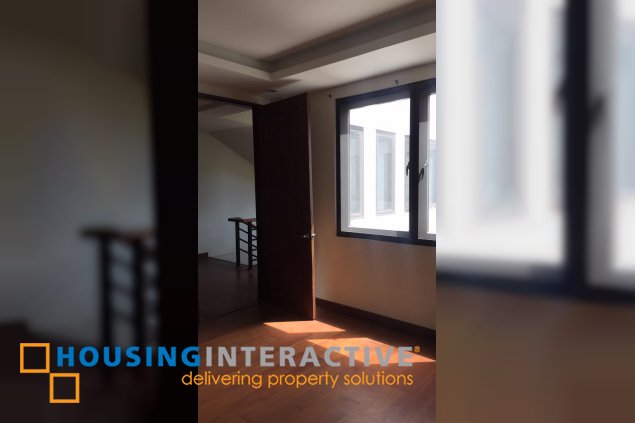 3-storey duplex house for lease in san lorenzo village, makati