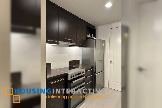 fully furnished 2br unit with parking for lease in proscenium residences