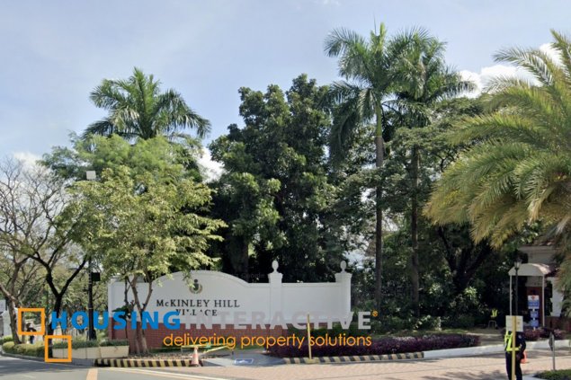 for sale: mckinley hill village perimeter lot