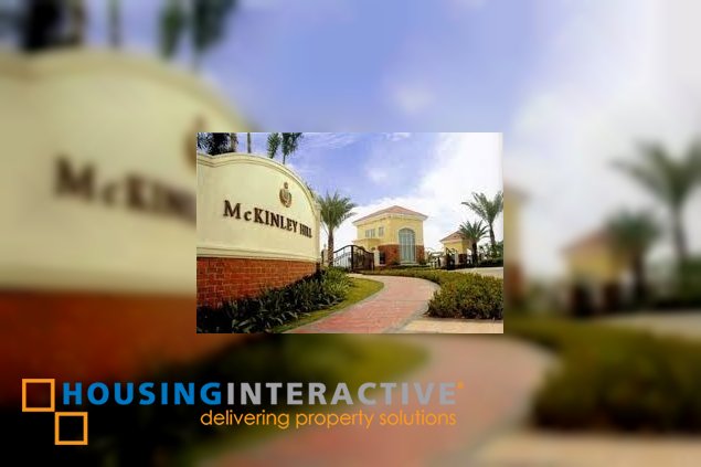 for sale: mckinley hill village perimeter lot