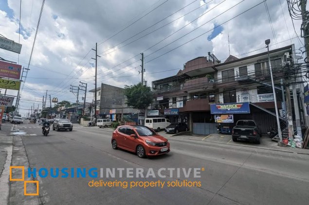 3floors commercial building with basement and roof deck.