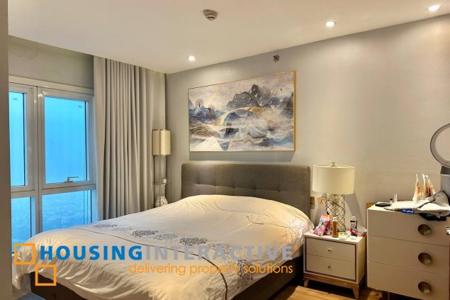 furnished 3br unit with parking for sale in two serendra