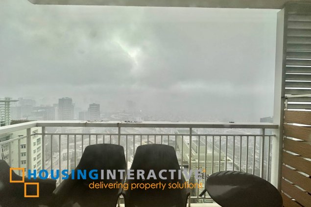 furnished 3br unit with parking for sale in two serendra