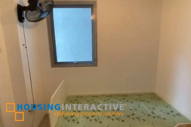 fully furnished 2br unit with parking for sale in one serendra