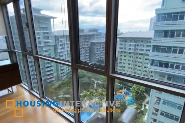 fully furnished 2br unit with parking for sale in one serendra