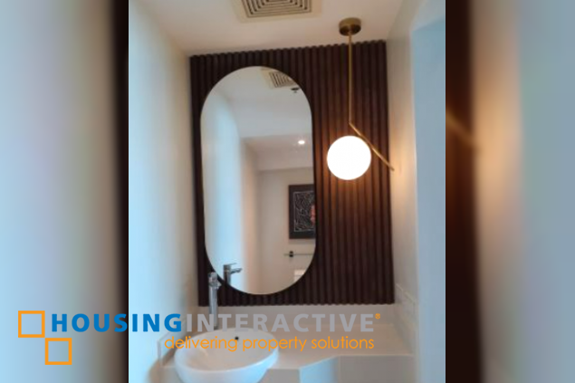 fully frunished 2br unit with parking for lease in one legaspi place