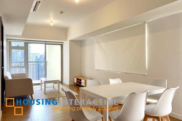 fully furnished 1br unit for lease in park triangle residences