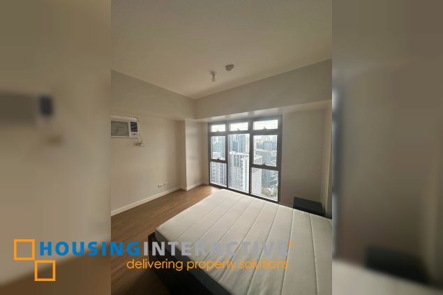 fully furnished 1br unit for lease in park triangle residences