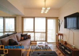 for lease: 2 bedroom unit in joya lofts and towers, rockwell center