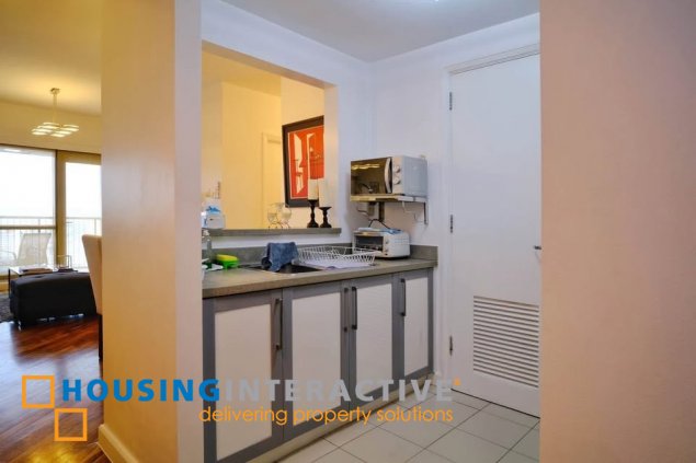 for lease: 2 bedroom unit in joya lofts and towers, rockwell center