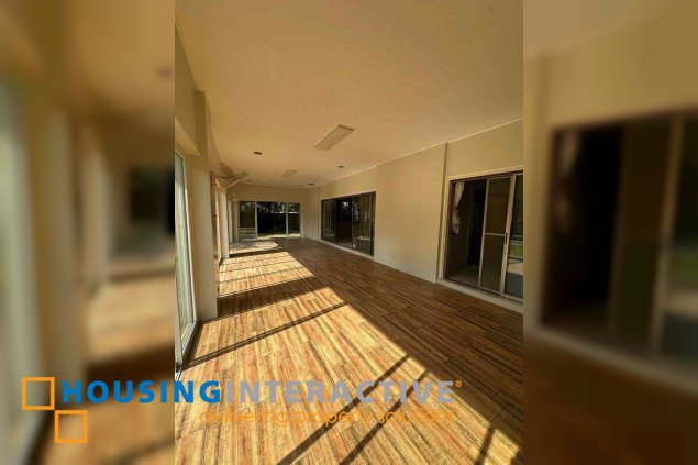 2-storey 4br house for lease in dasmarinas village