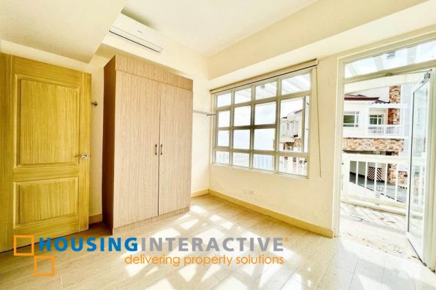 for sale: 2br unit for sale in the vineyard residences