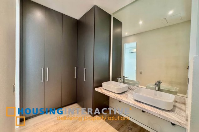 furnished 3br with parking for sale in m residences