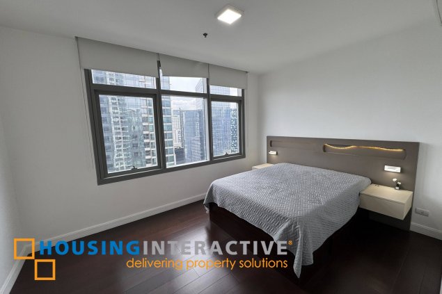 fully furnished 2br unit with balcony and parking for lease in the suites