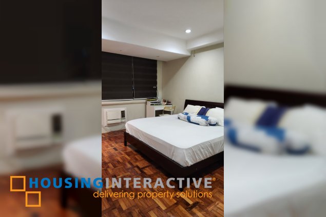 furnished 3br unit with parking for sale in garden island condoville