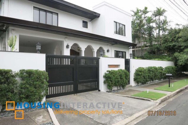 2-storey house for sale in dasmarinas village