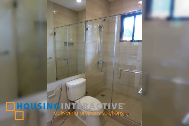 2-storey house for sale in dasmarinas village