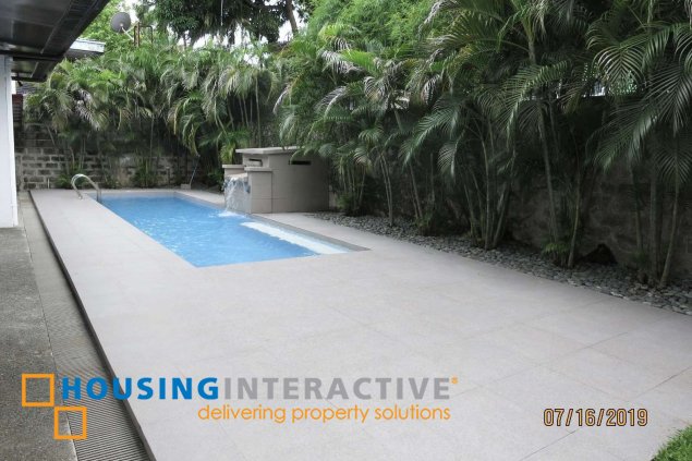 2-storey house for sale in dasmarinas village