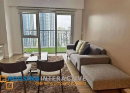 3br penthouse unit with parking for lease in two maridien