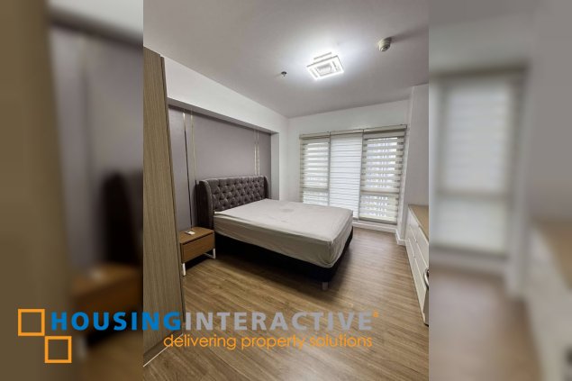3br penthouse unit with parking for lease in two maridien
