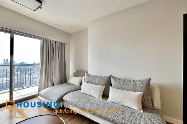 fully furnished 3br unit for lease in park triangle residences