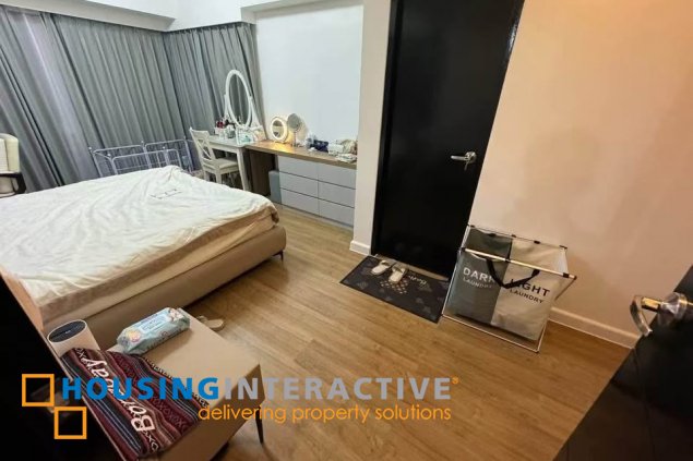 furnished 3br unit with parking for lease in two maridien