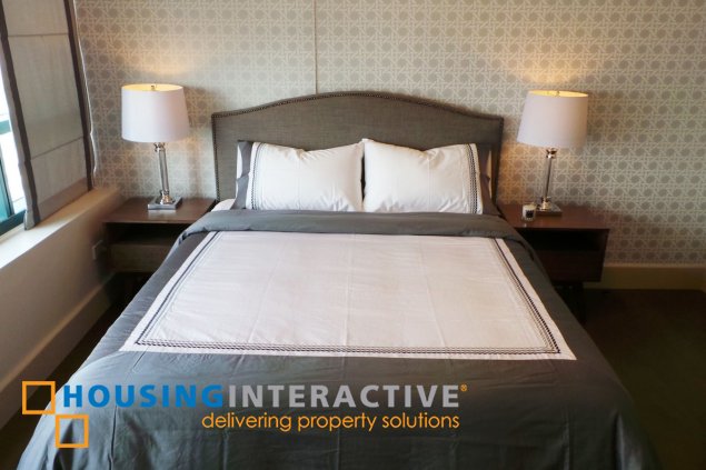fully furnished 1br unit with parking for lease in edades tower