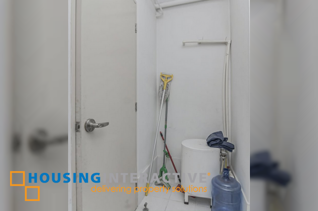 fully furnished 2br unit with parking for lease in arya residences