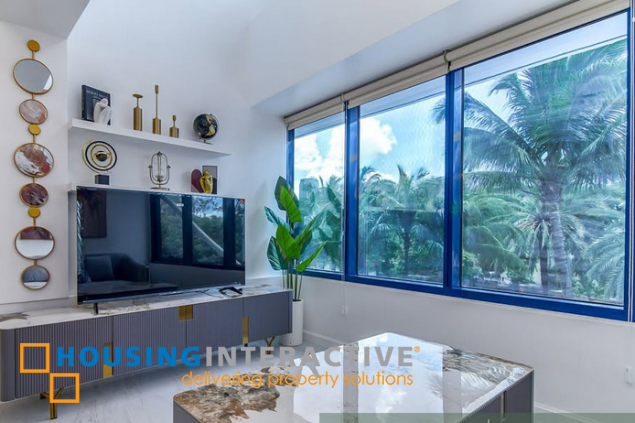 fully furnished 2br unit with parking for lease in one rockwell