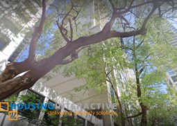 bi-level 2br unit for lease in one penn place