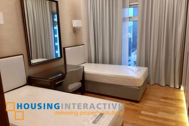 3br unit for lease in one penn place