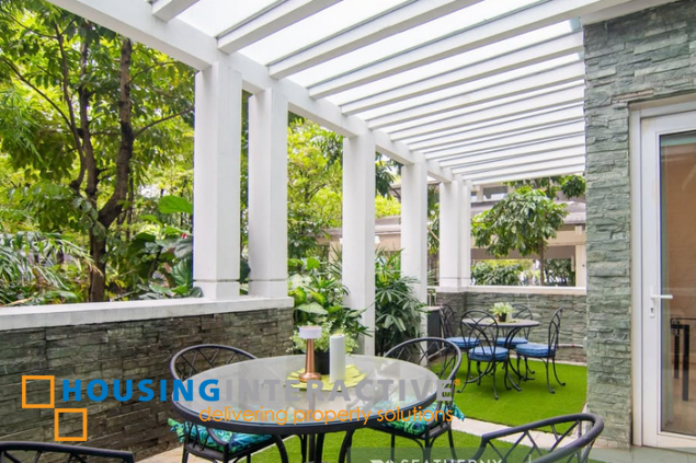 well furnished 1br unit with parking for sale in one serendra