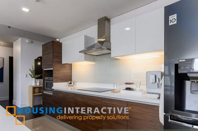 furnished 2br unit with 2 parkings for sale in garden towers