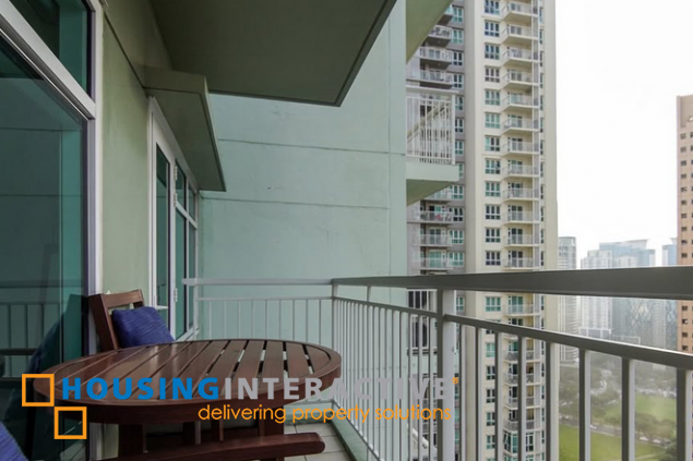 fully furnished 1br unit with parking for sale in two serendra