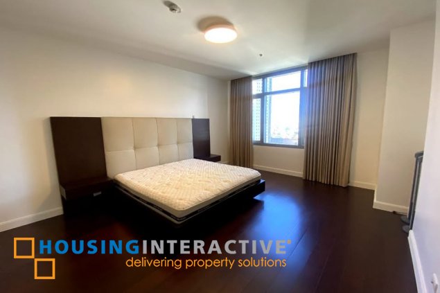 semi-furnished 2br unit with parking for sale in the suites