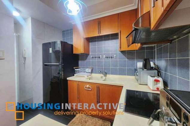 fully furnished 1br unit with parking for lease in the shang grand tower