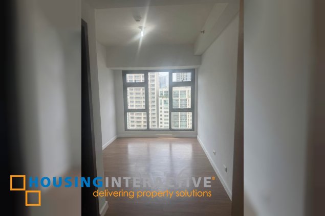 brandnew 3br unit with parking for sale in escala salcedo