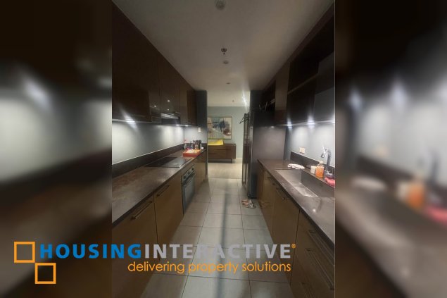 fully furnished 3br unit with parking for lease in proscenium at rockwell
