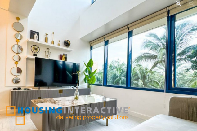 newly renovated 2br unit with parking for lease in one rockwell