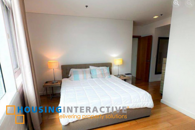 newly renovated 2br unit with parking for lease in one rockwell