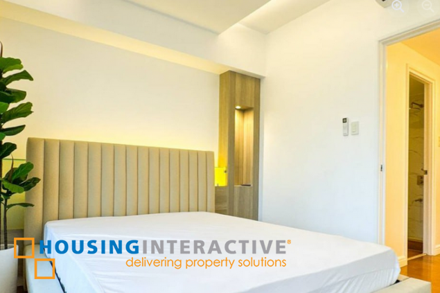 newly renovated 2br unit with parking for lease in one rockwell